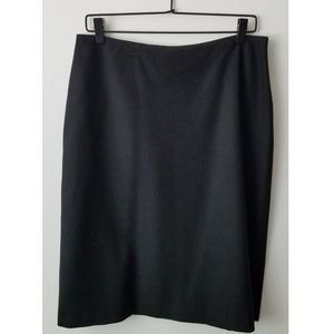 🦋 MICHAEL KORS black skirt, size 12